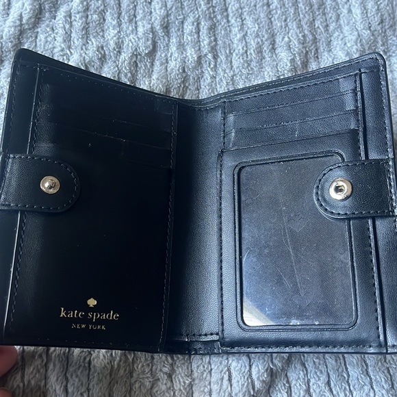 Kate Spade Wallet - Picture 5 of 5